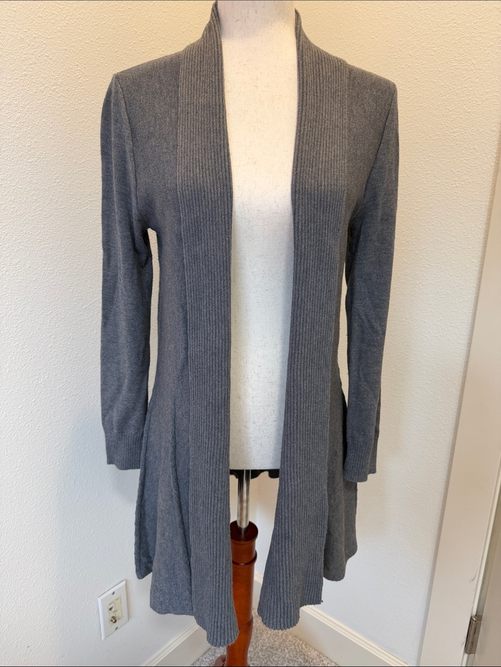 White House Black Market Gray Open-Front Longline Women's Sweater Cardigan